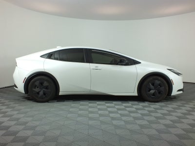 2023 Toyota Prius LE *CLEAN CARFAX*