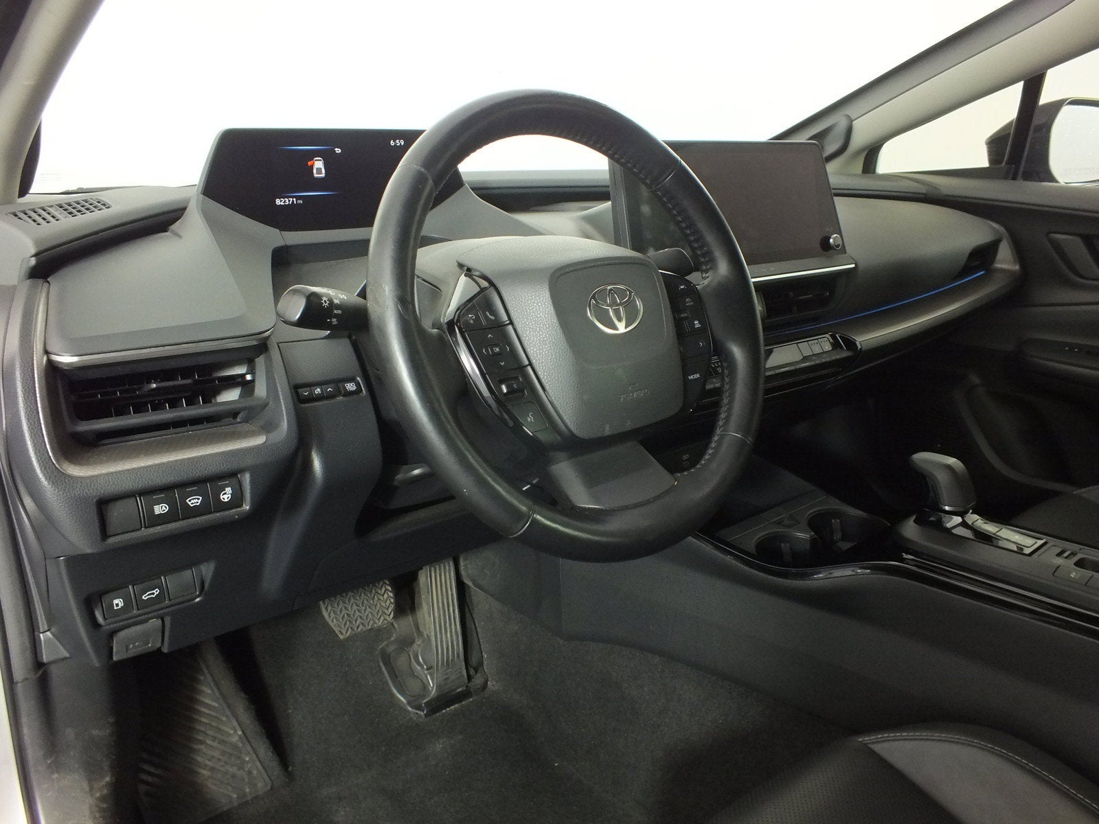 2023 Toyota Prius Limited *CLEAN CARFAX!*