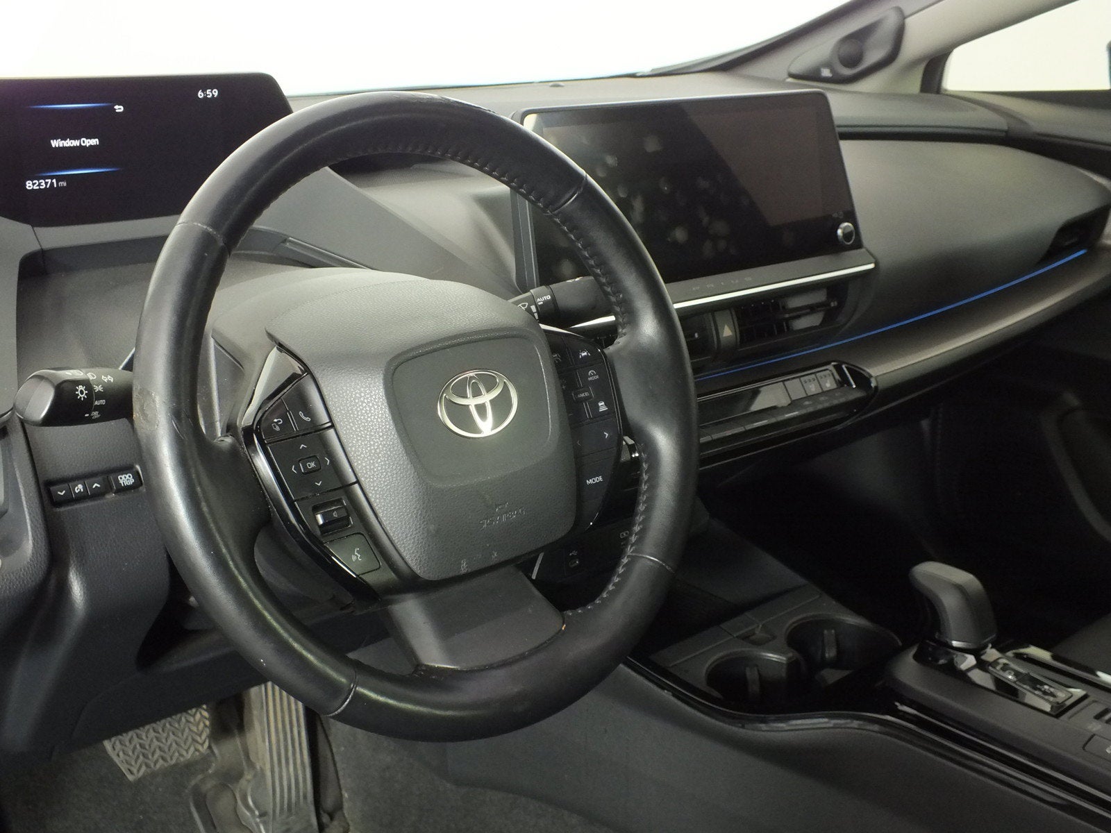 2023 Toyota Prius Limited *CLEAN CARFAX!*