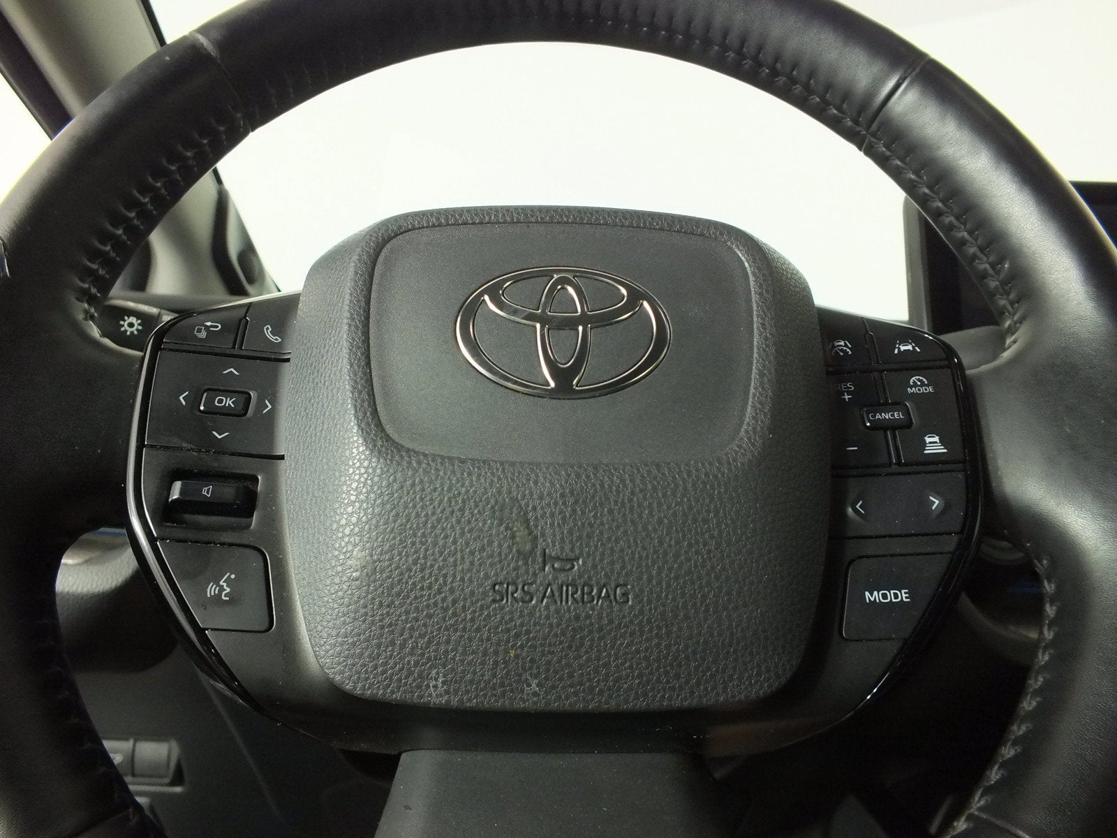 2023 Toyota Prius Limited *CLEAN CARFAX!*