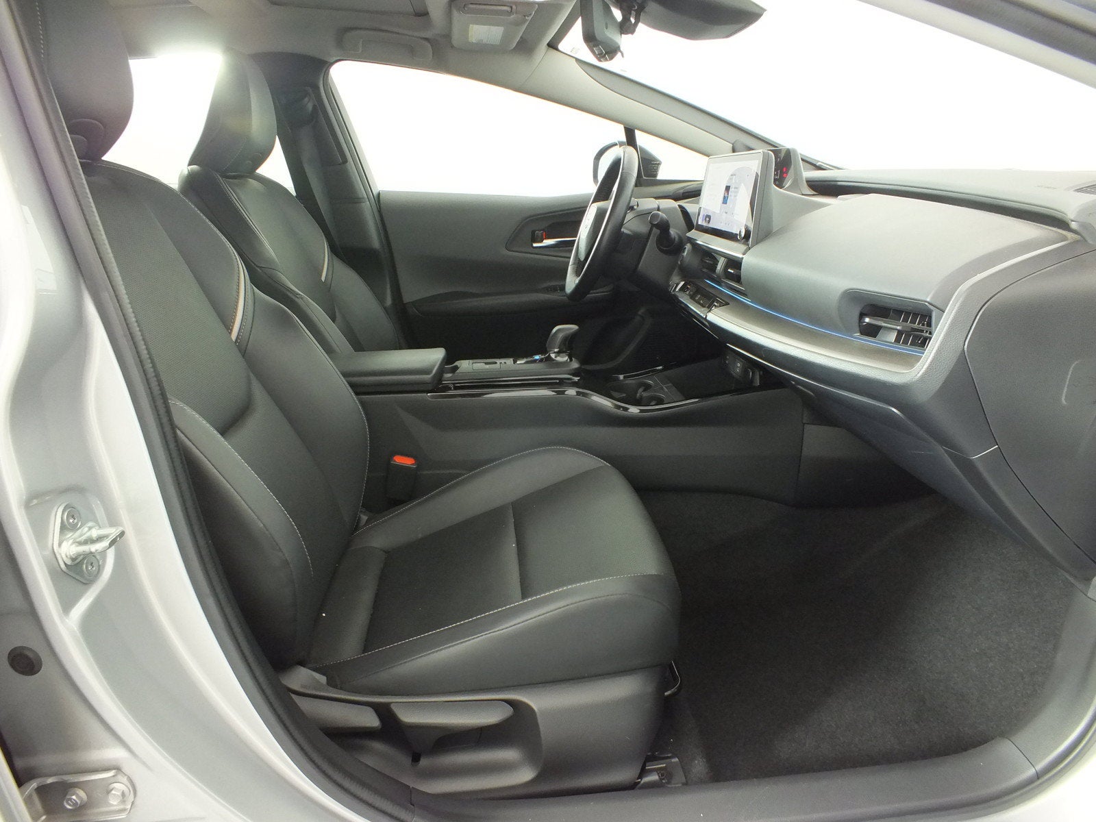 2023 Toyota Prius Limited *CLEAN CARFAX!*