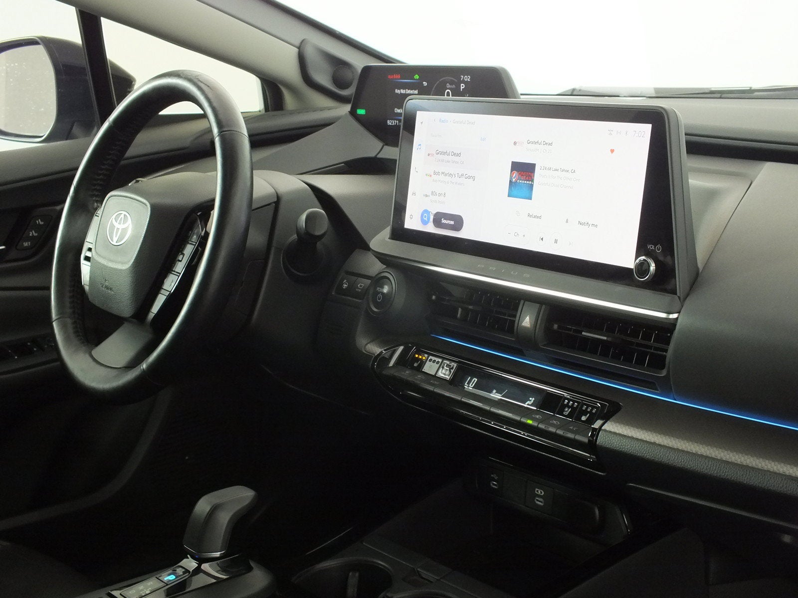 2023 Toyota Prius Limited *CLEAN CARFAX!*