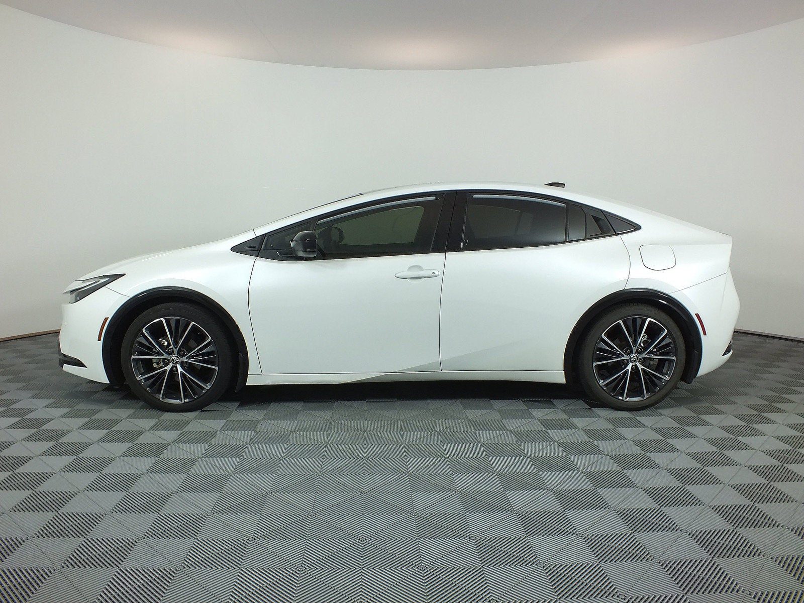2024 Toyota Prius XLE *1-OWNER*