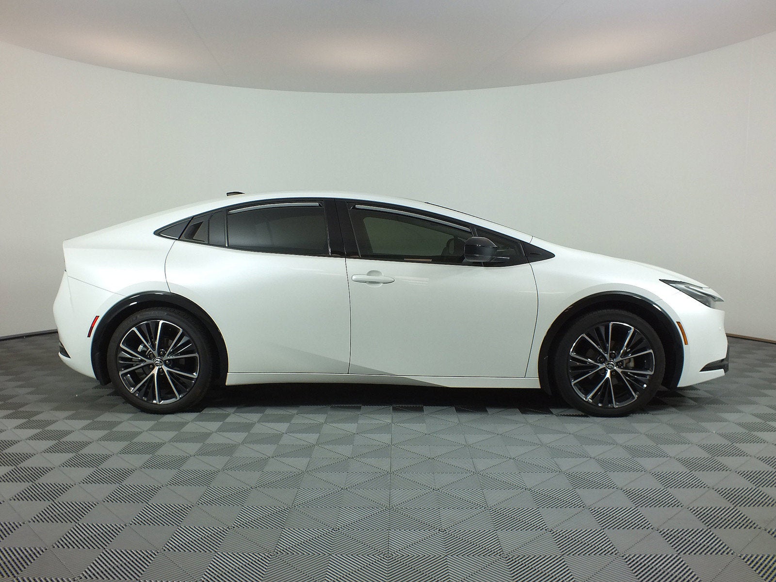2024 Toyota Prius XLE *1-OWNER*