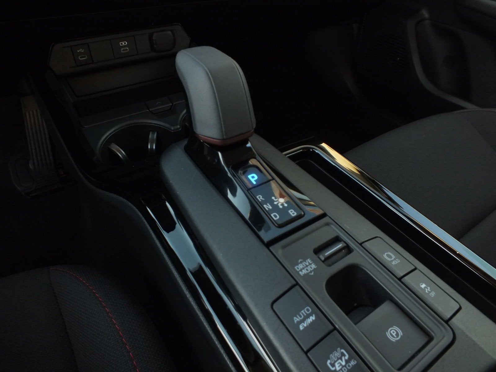 2025 Toyota Prius Plug-In Hybrid SE Hybrid *1-OWNER*