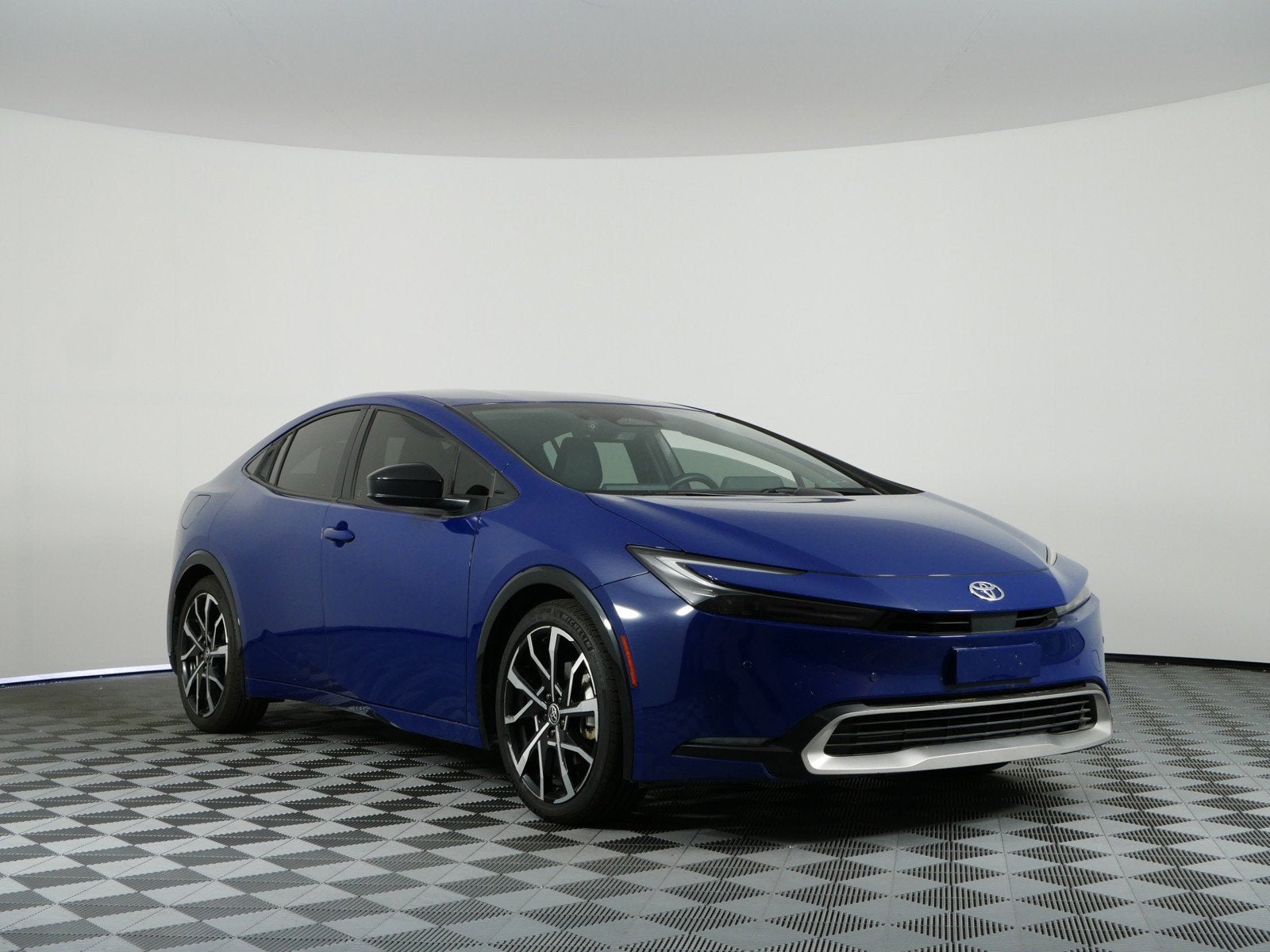 2023 Toyota Prius Prime XSE *PLUG-IN HYBRID!*