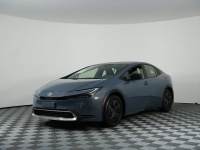 2026 Toyota Prius Plug-In Hybrid SE *CLEAN CARFAX! ONLY 3K MILES!*