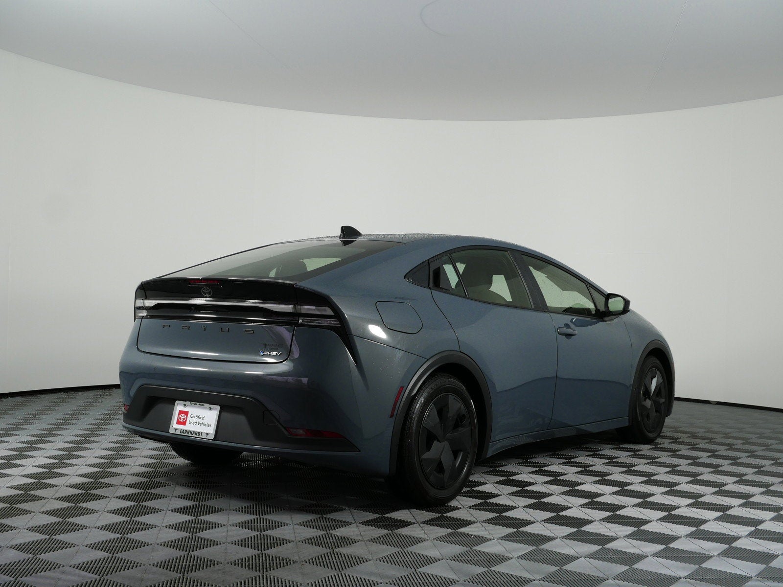 2026 Toyota Prius Plug-In Hybrid SE *CLEAN CARFAX! ONLY 3K MILES!*