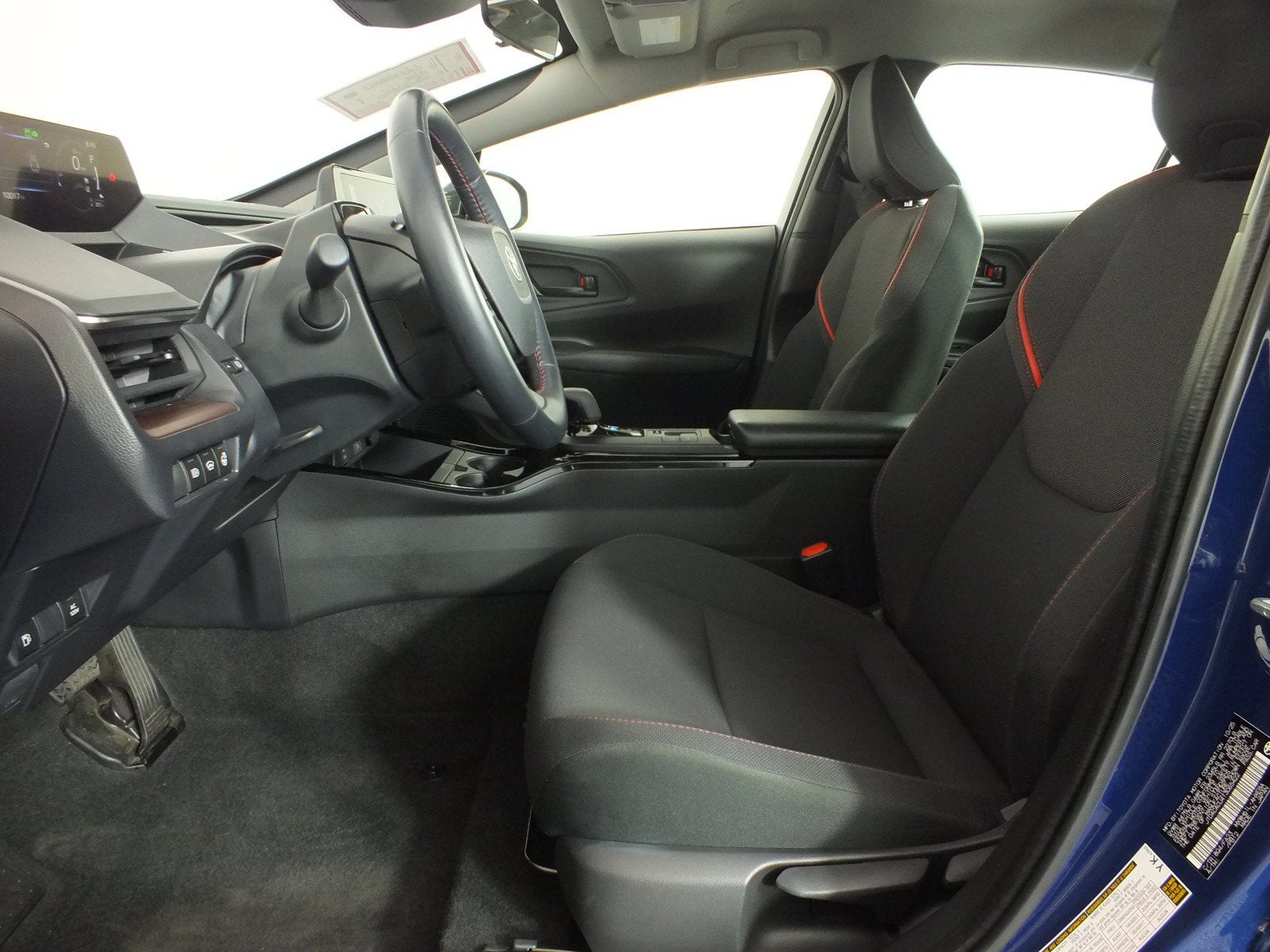 2026 Toyota Prius Plug-In Hybrid SE *1-OWNER! LIKE NEW!*