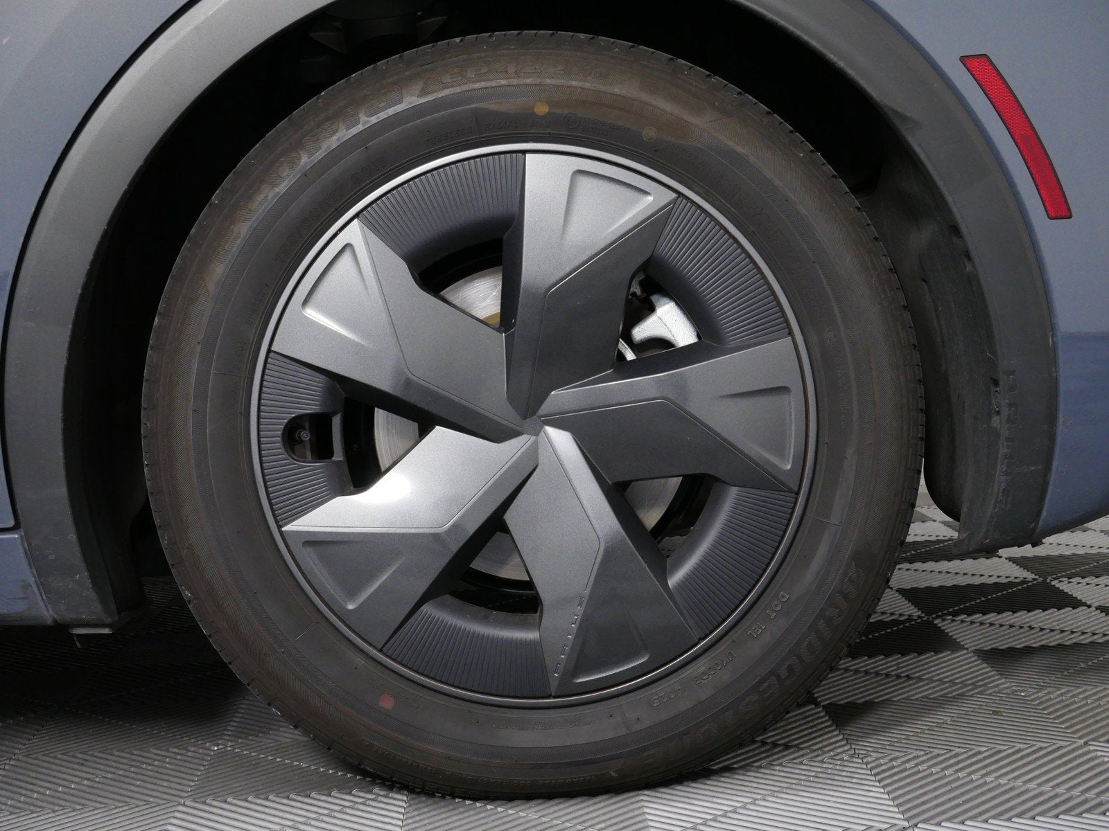 2026 Toyota Prius Plug-In Hybrid SE *1-OWNER*