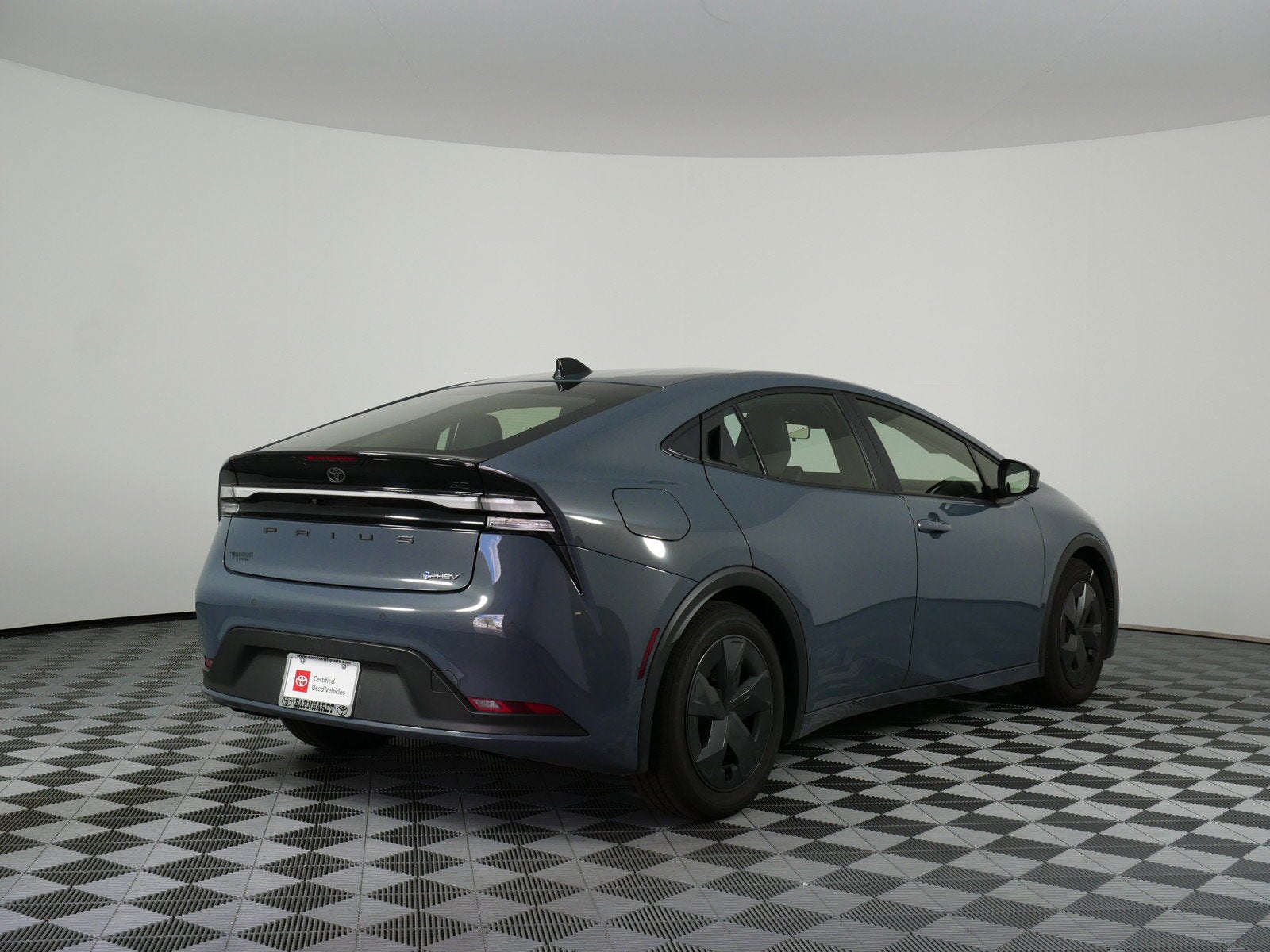 2026 Toyota Prius Plug-In Hybrid SE *1-OWNER*
