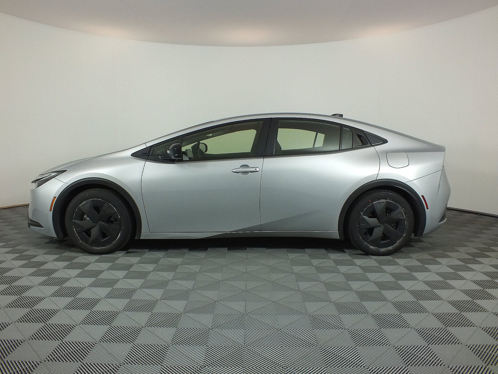 2026 Toyota Prius Plug-In Hybrid SE *1-OWNER! UNDER 20K MILES!*