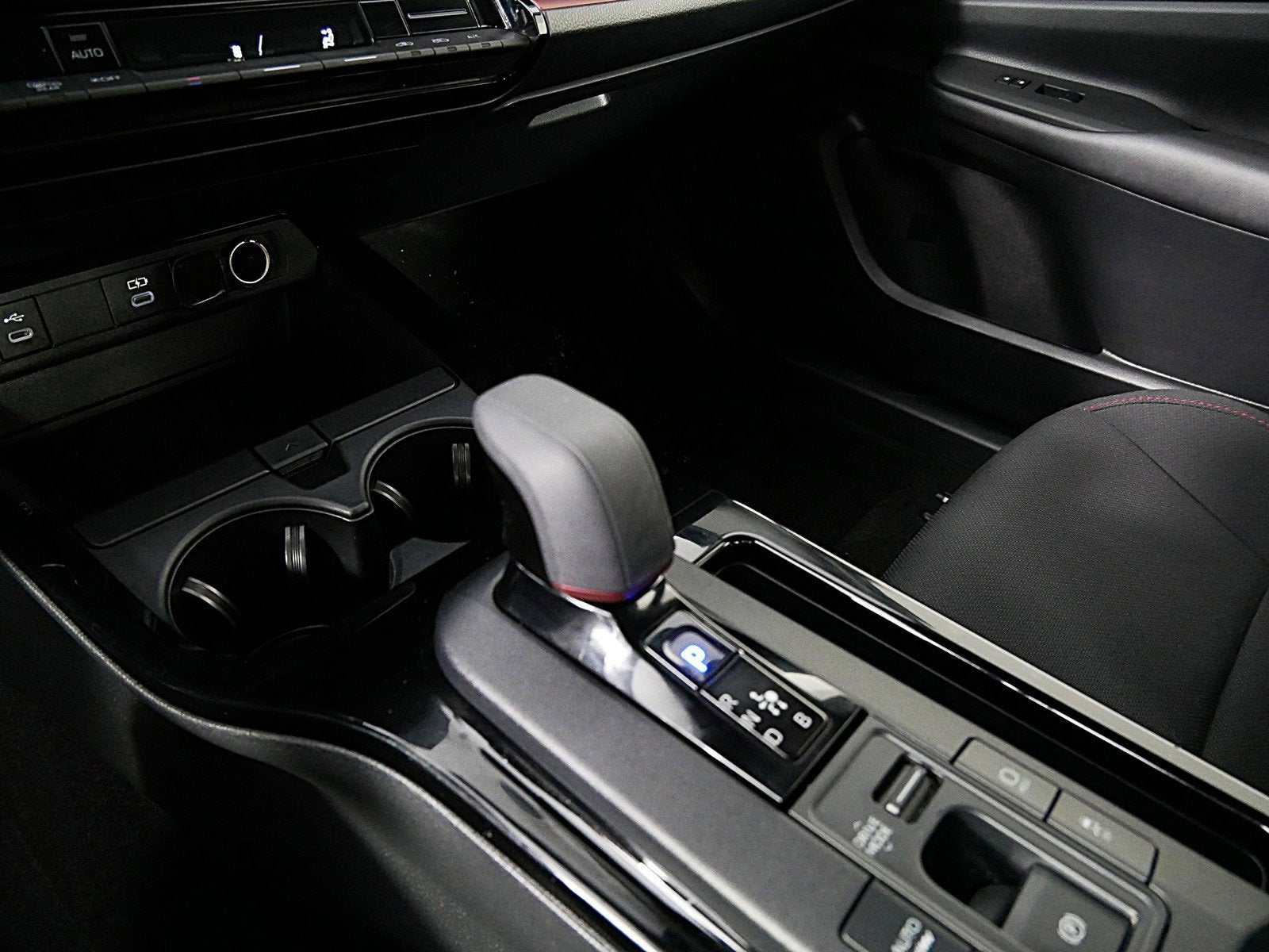 2025 Toyota Prius Plug-In Hybrid SE *1-OWNER*