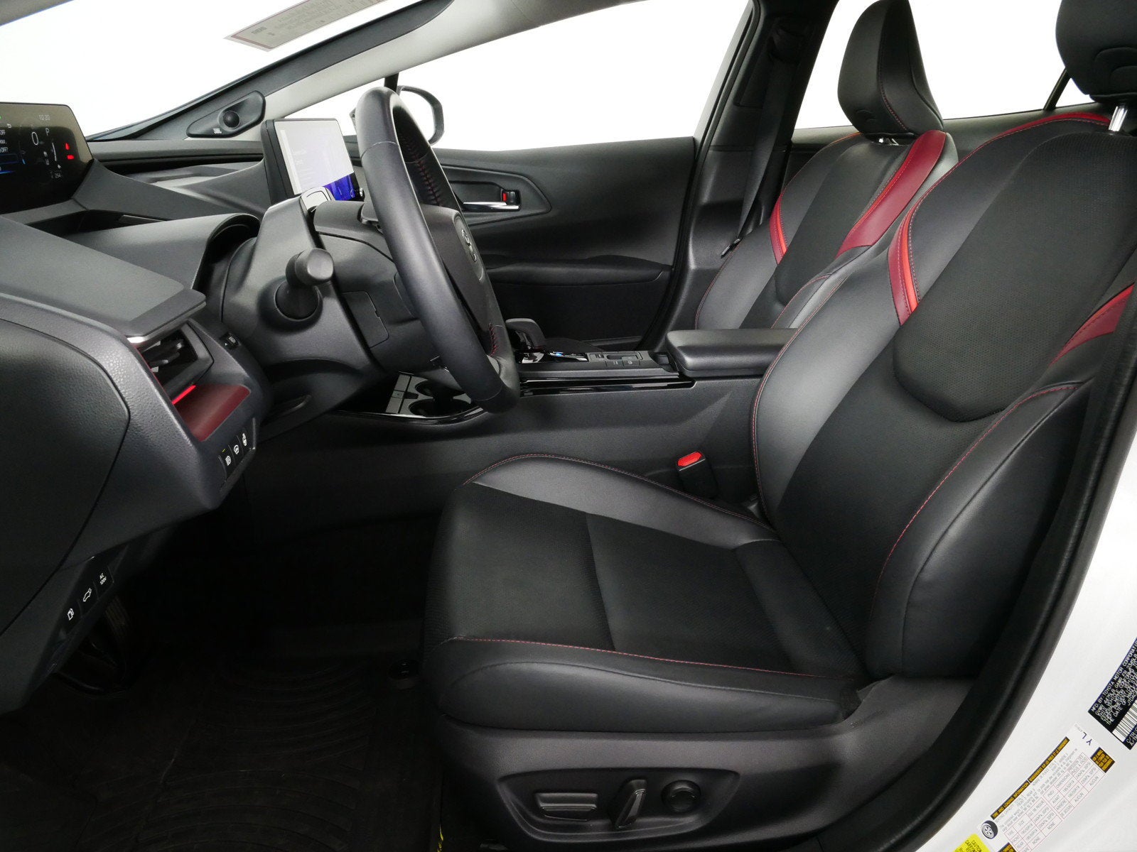 2026 Toyota Prius Plug-In Hybrid XSE Premium *1-OWNER!*