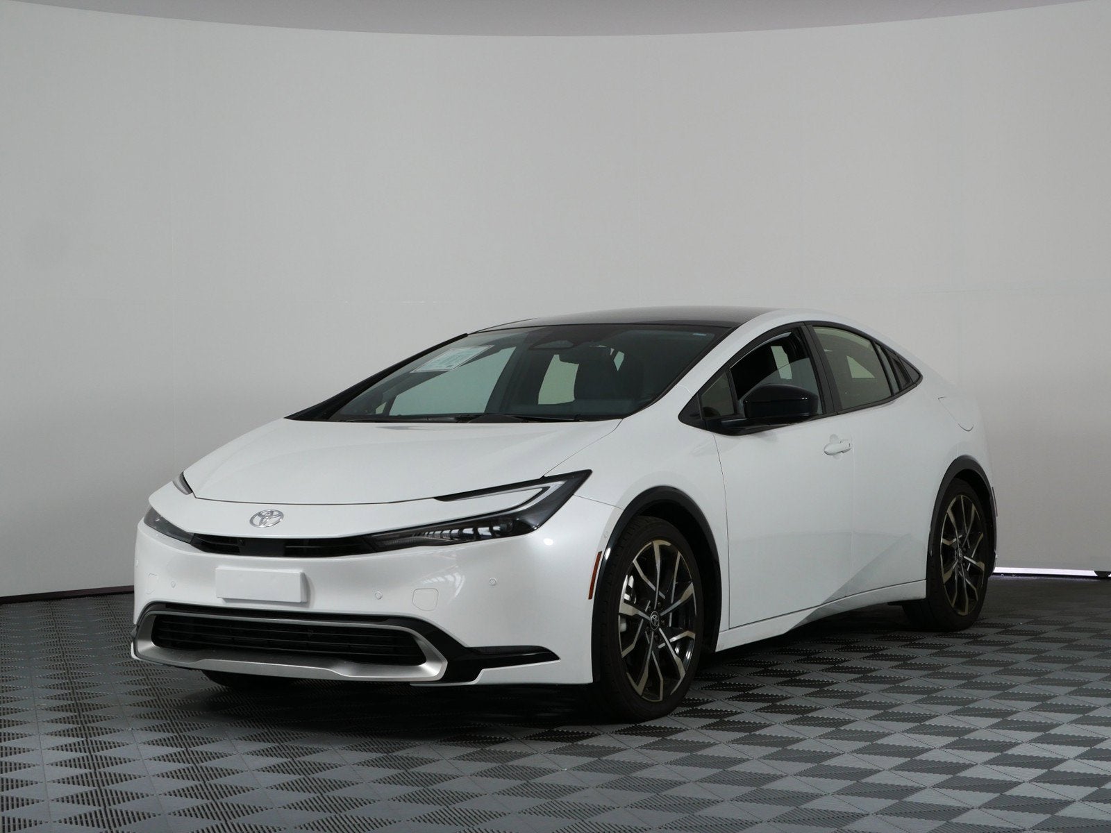 2026 Toyota Prius Plug-In Hybrid XSE Premium *1-OWNER!*