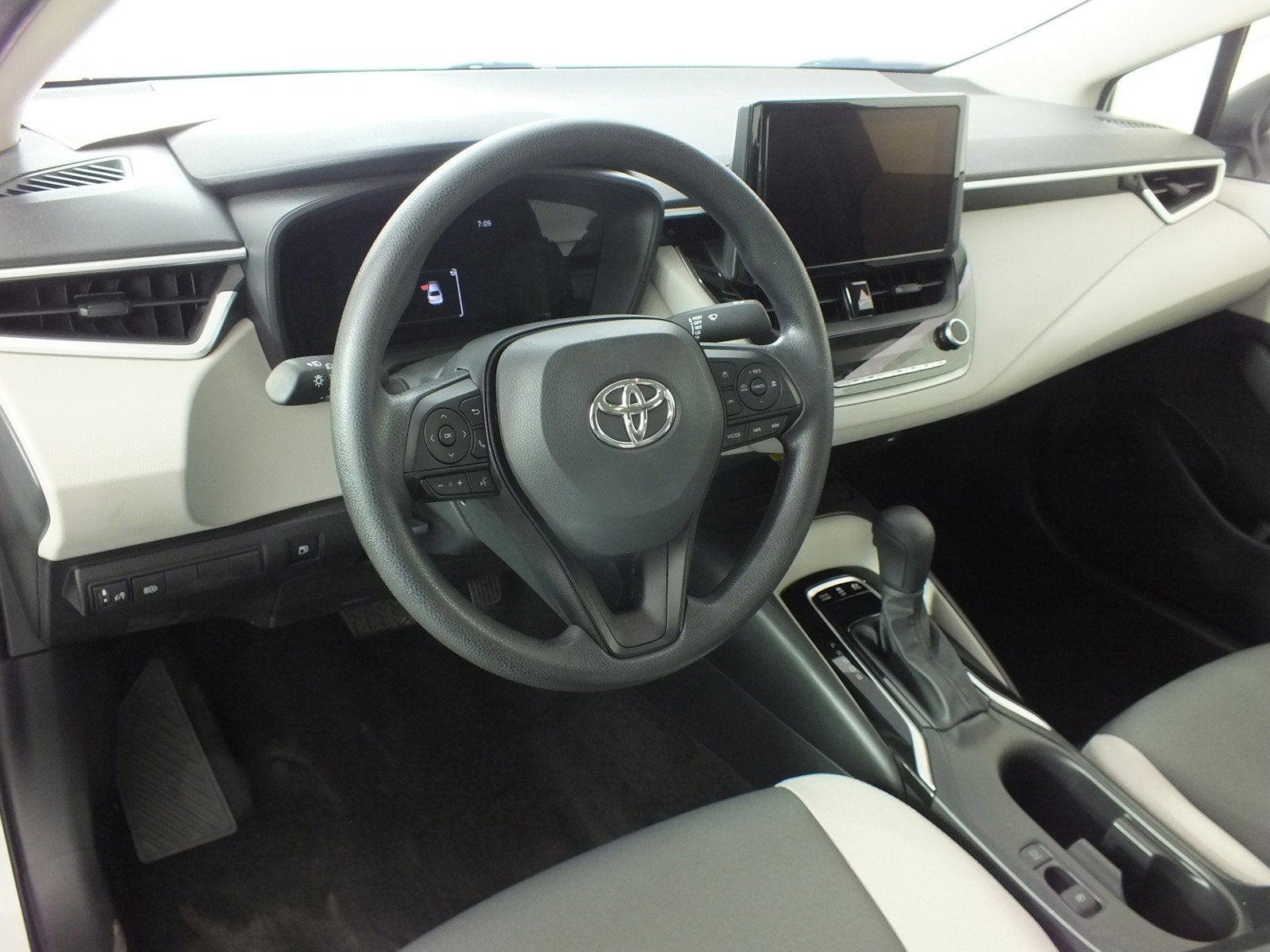 2026 Toyota Corolla Hybrid LE *1-OWNER*