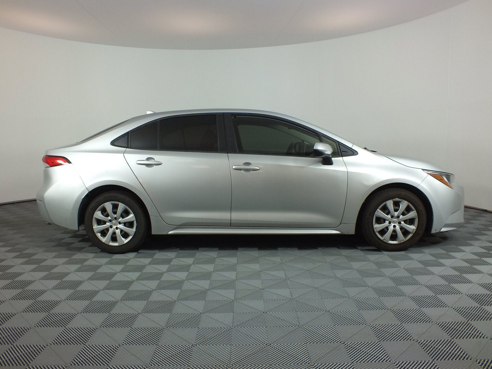 2020 Toyota Corolla LE *CLEAN CARFAX*