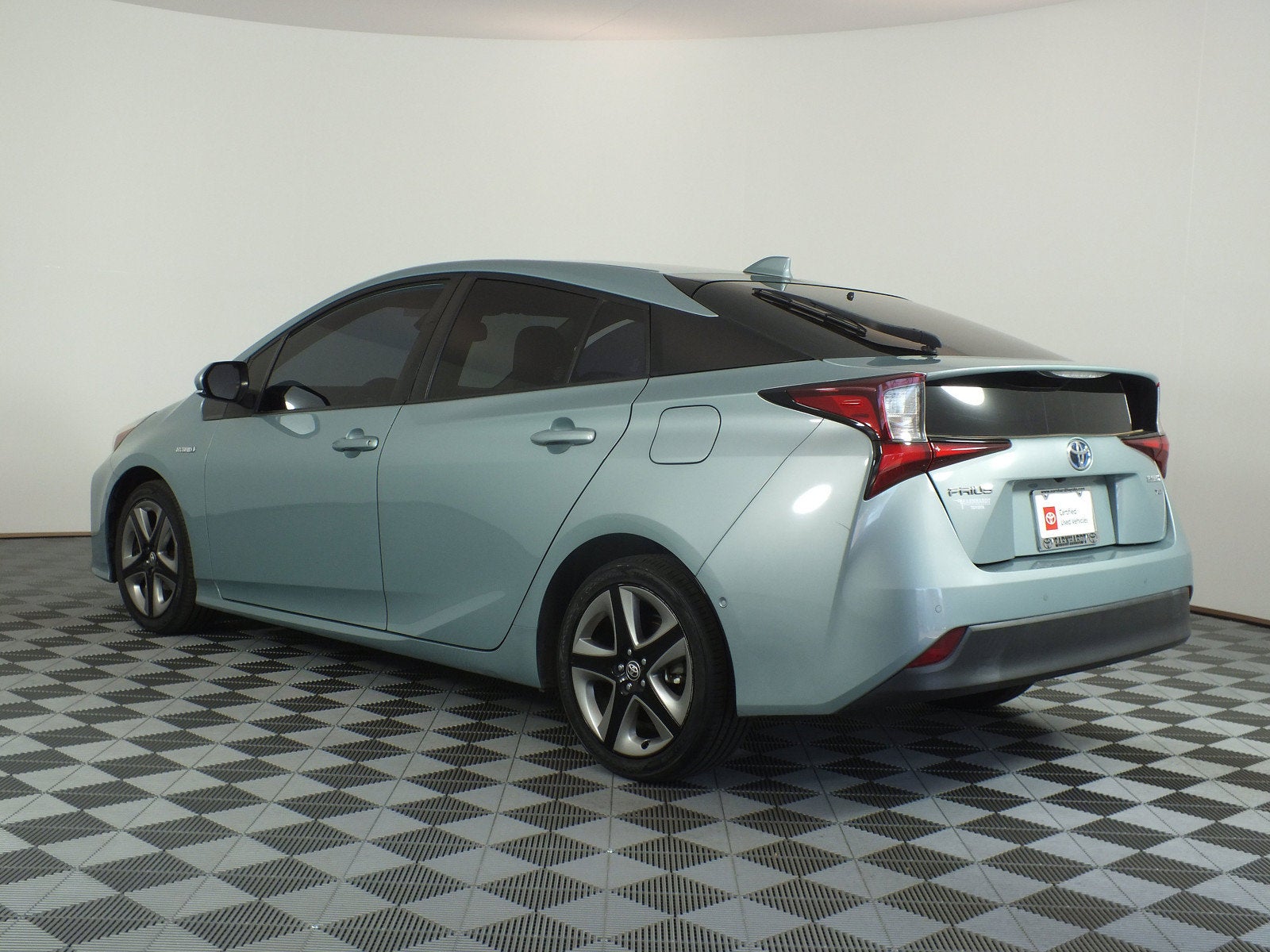 2021 Toyota Prius XLE *CLEAN CARFAX*
