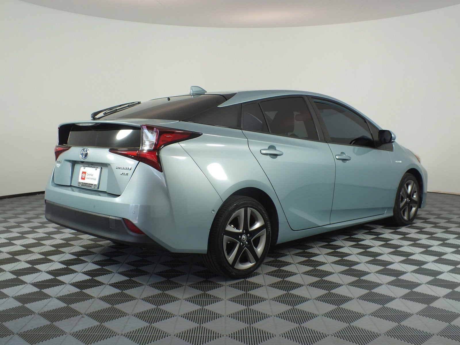 2021 Toyota Prius XLE *CLEAN CARFAX*