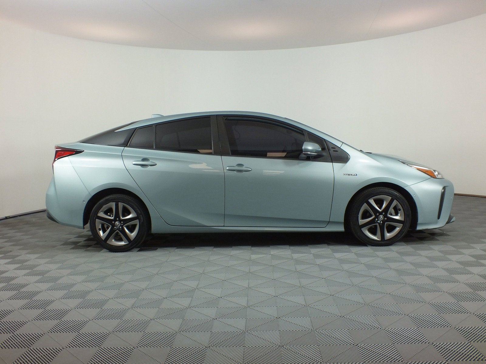 2021 Toyota Prius XLE *CLEAN CARFAX*