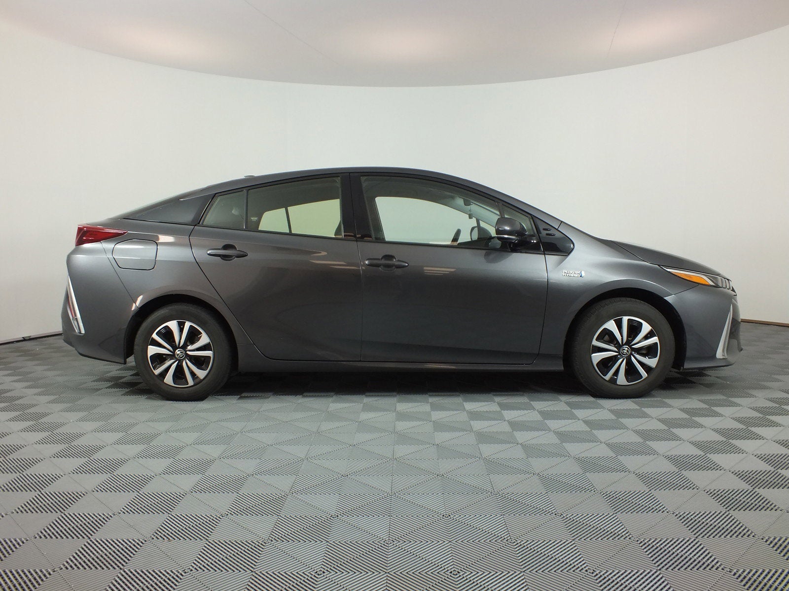2017 Toyota Prius Prime Plus *WELL MAINTAINED!*