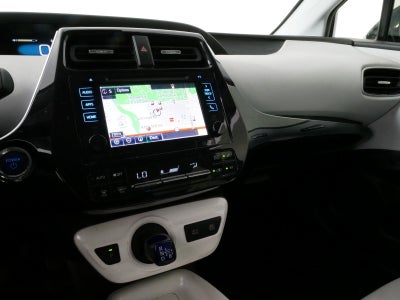 2016 Toyota Prius Three Touring *CLEAN CARFAX*