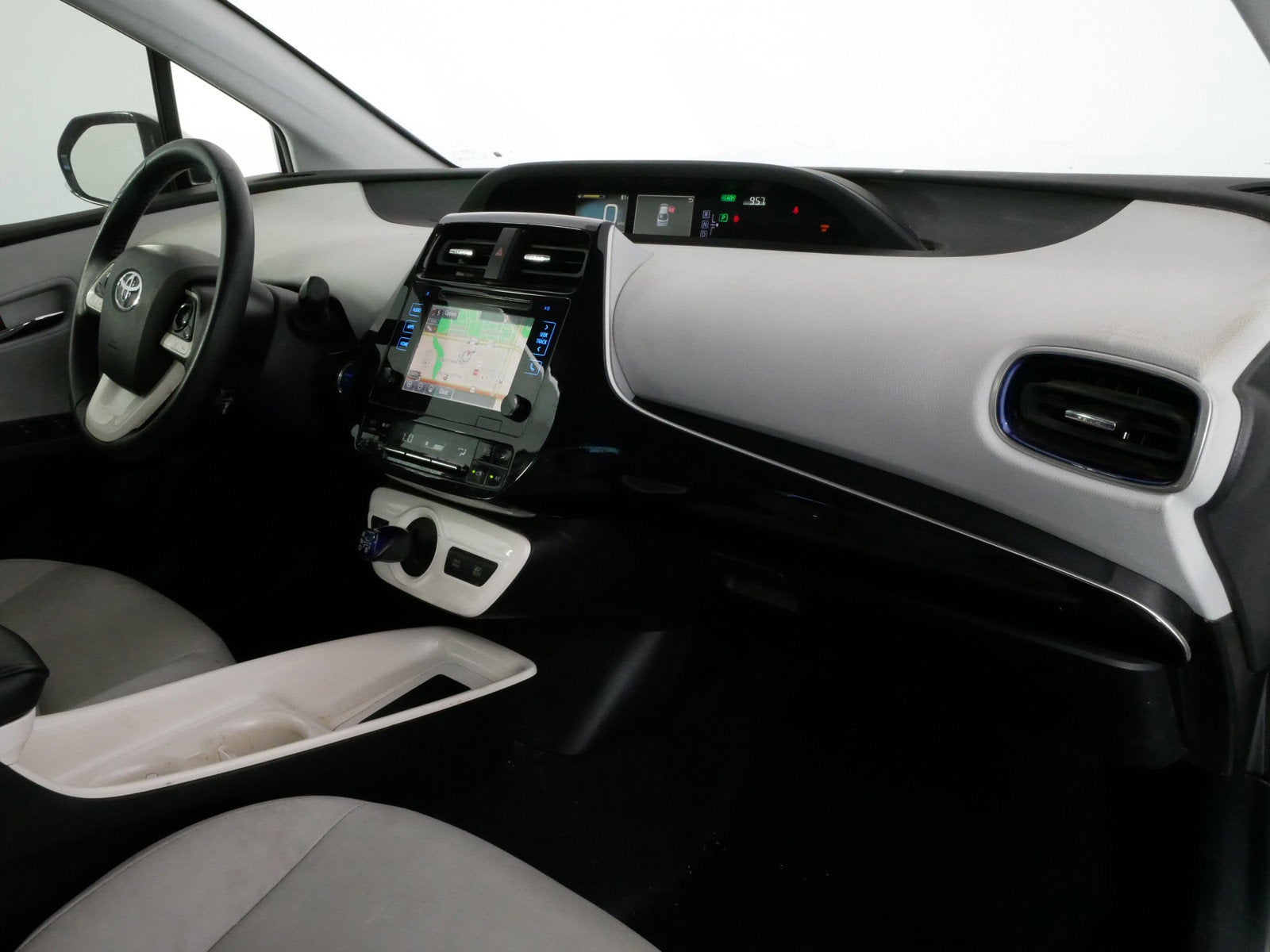 2016 Toyota Prius Three Touring *CLEAN CARFAX*