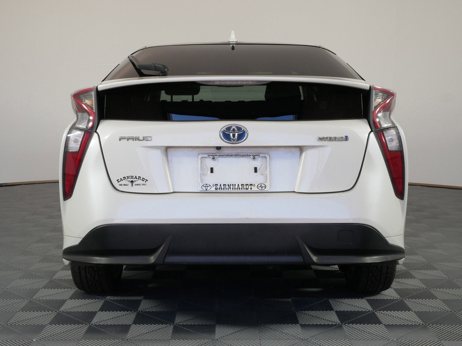 2016 Toyota Prius Three Touring *CLEAN CARFAX*