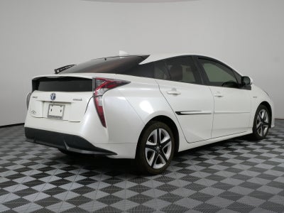 2016 Toyota Prius Three Touring *CLEAN CARFAX*