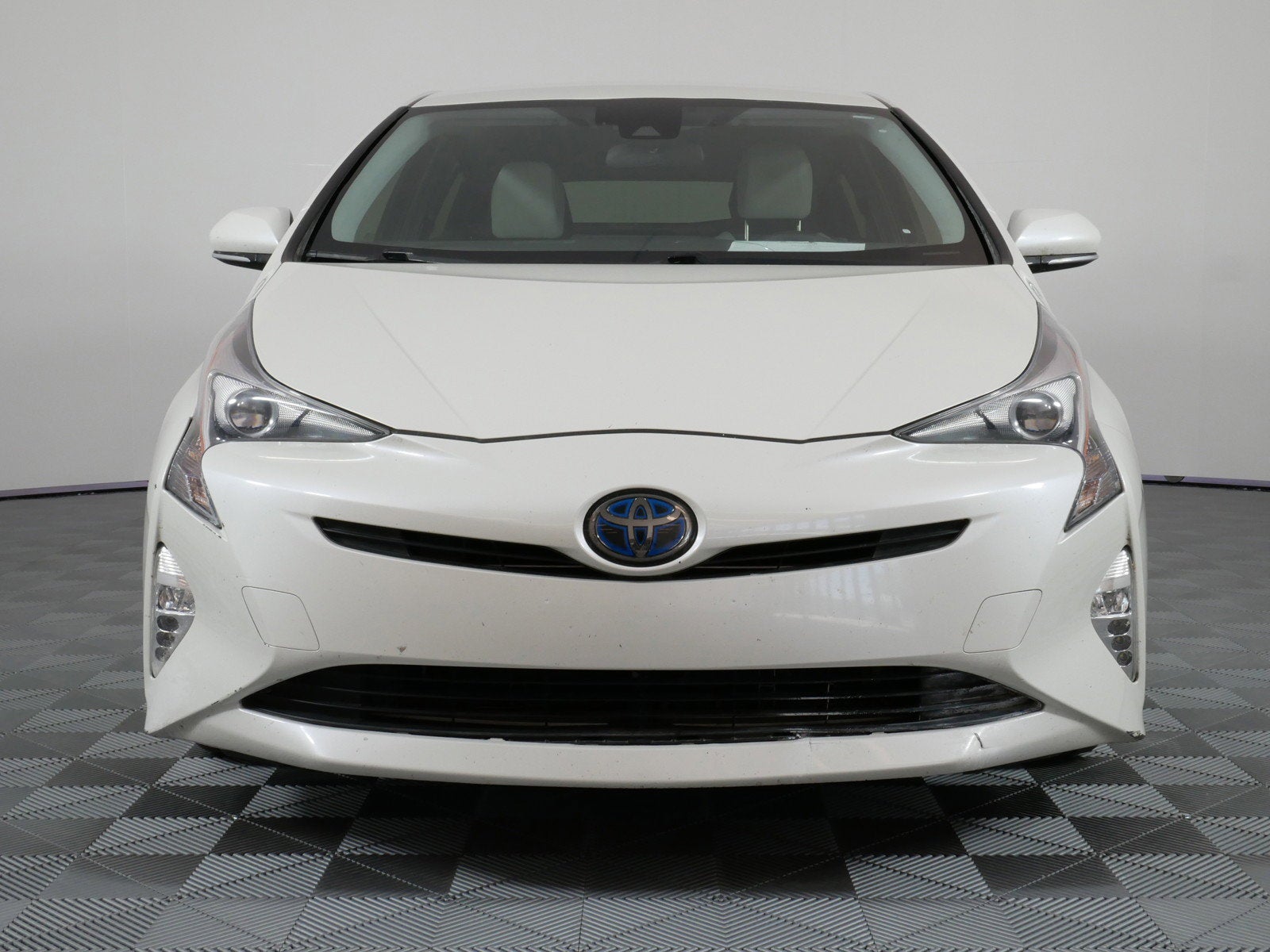 2016 Toyota Prius Three Touring *CLEAN CARFAX*