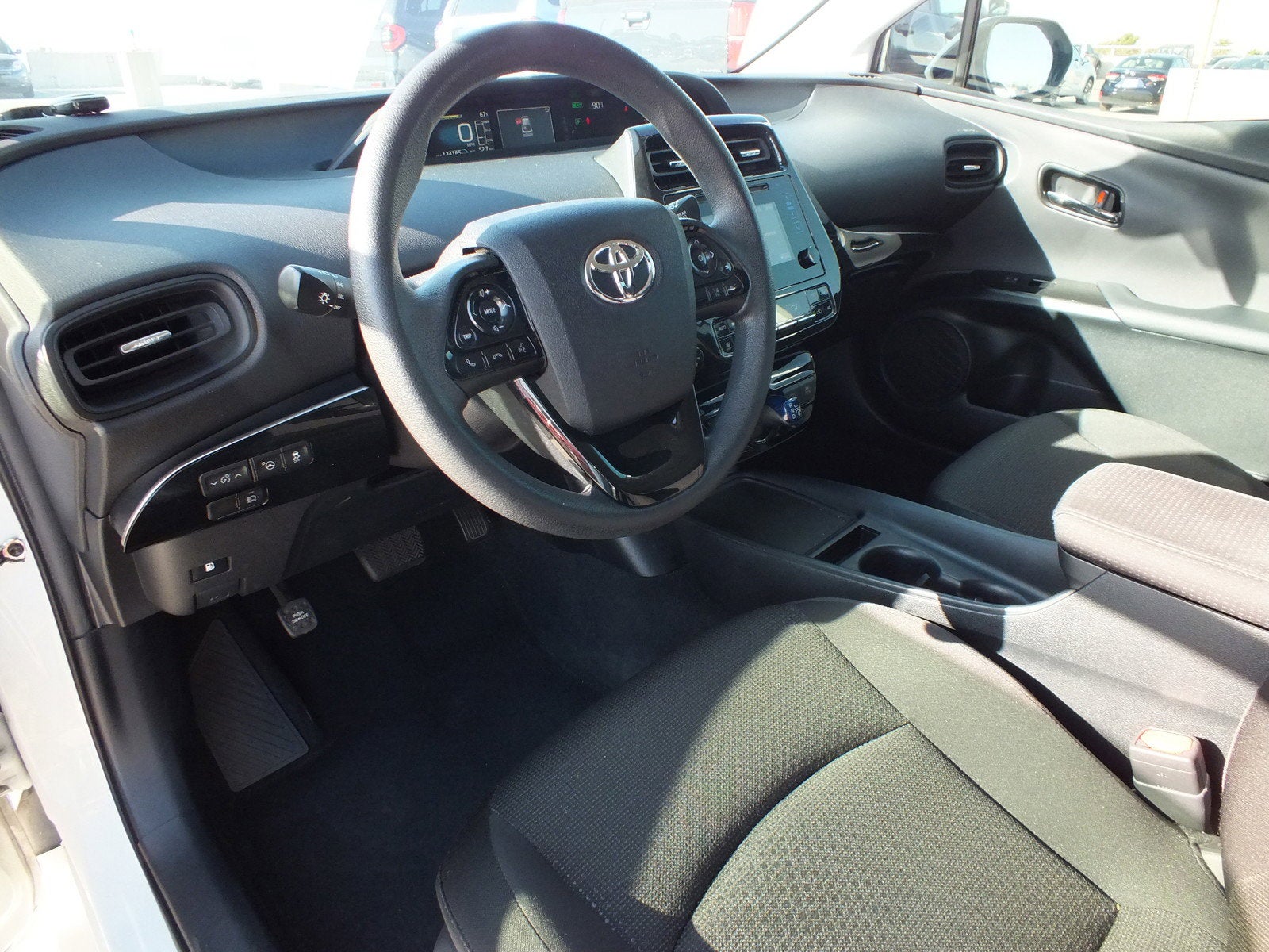 2019 Toyota Prius LE FWD *CLEAN CARFAX!*