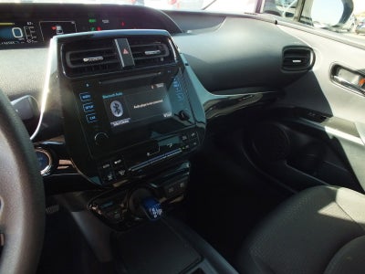 2019 Toyota Prius LE FWD *CLEAN CARFAX!*