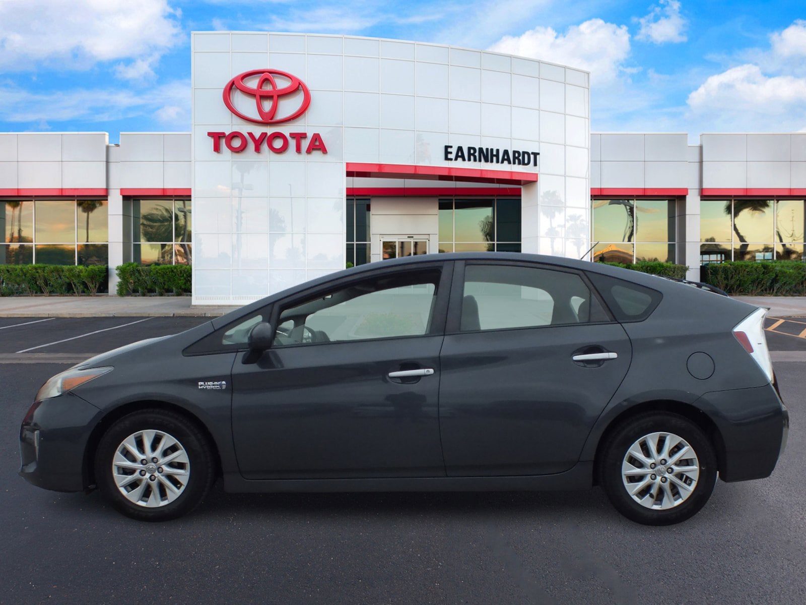 2014 Toyota Prius Plug-In Base *CLEAN CARFAX!*