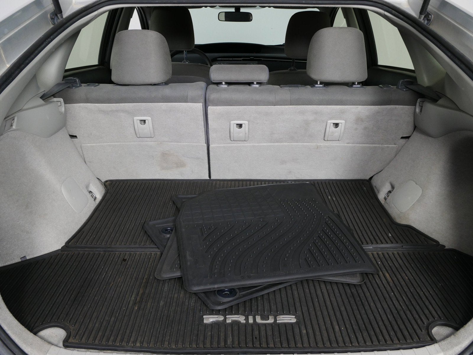 2015 Toyota Prius Two *CLEAN CARFAX*