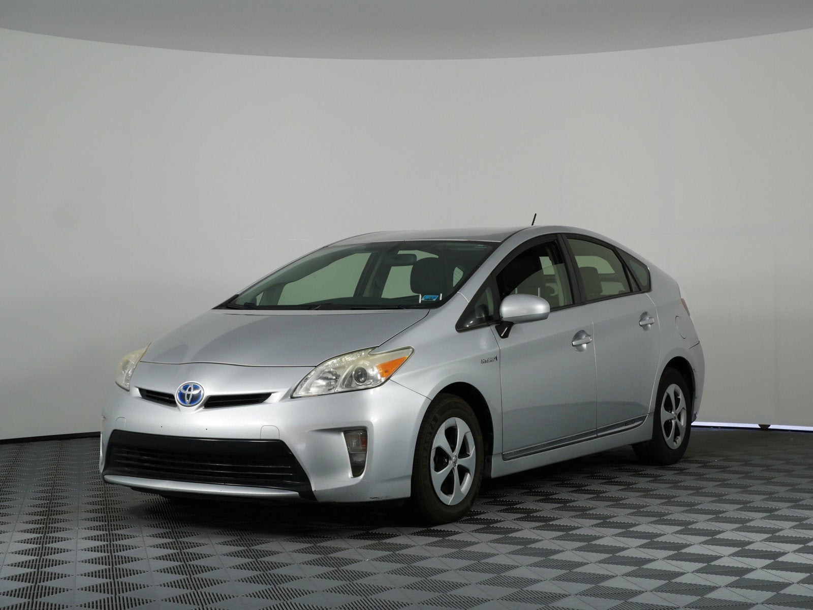 2015 Toyota Prius Two *CLEAN CARFAX*