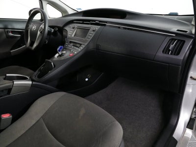 2015 Toyota Prius Two *CLEAN CARFAX*