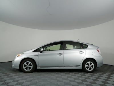 2015 Toyota Prius Two *CLEAN CARFAX*