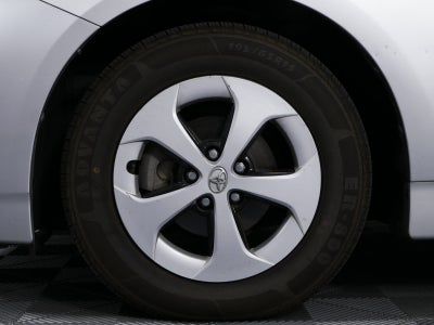 2015 Toyota Prius Two *CLEAN CARFAX*