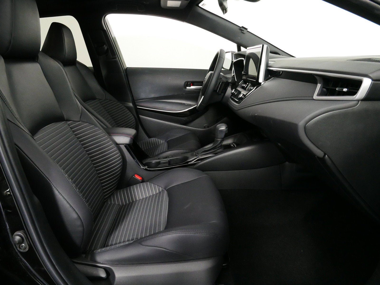 2023 Toyota Corolla XSE *LOW MILES!*