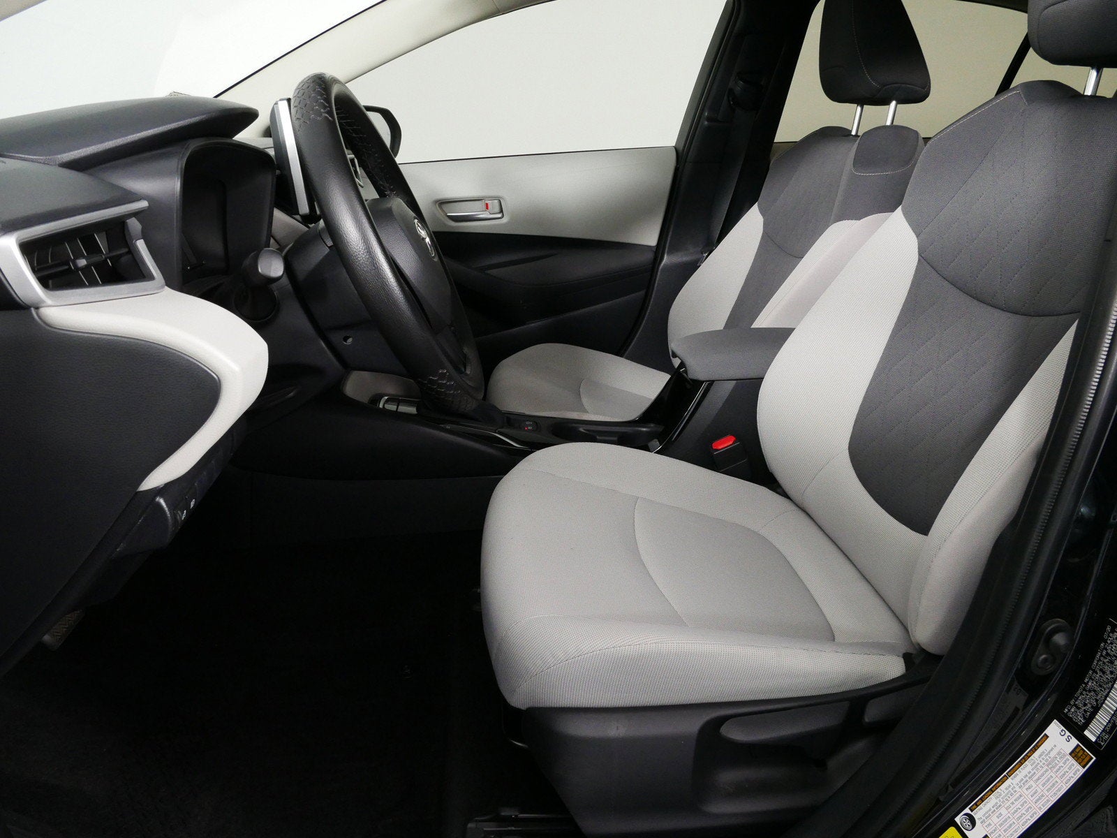 2021 Toyota Corolla LE *CLEAN CARFAX*