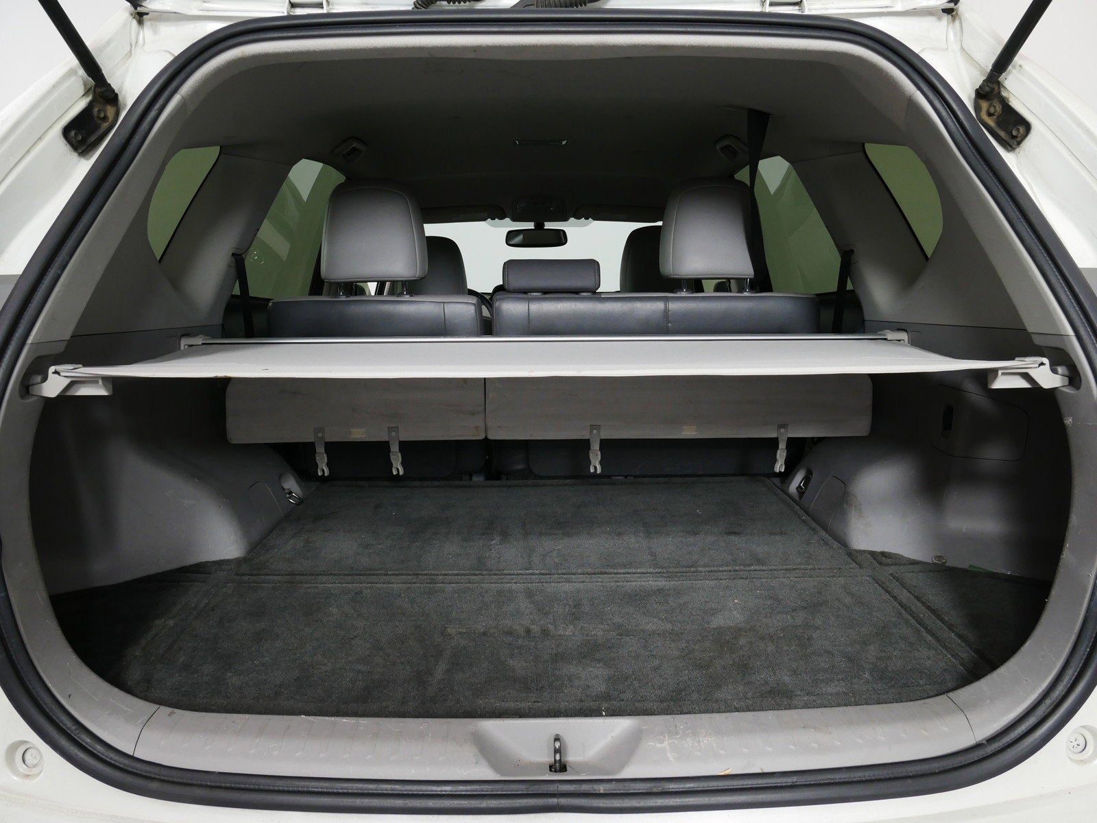 2017 Toyota Prius v Four *1-OWNER*