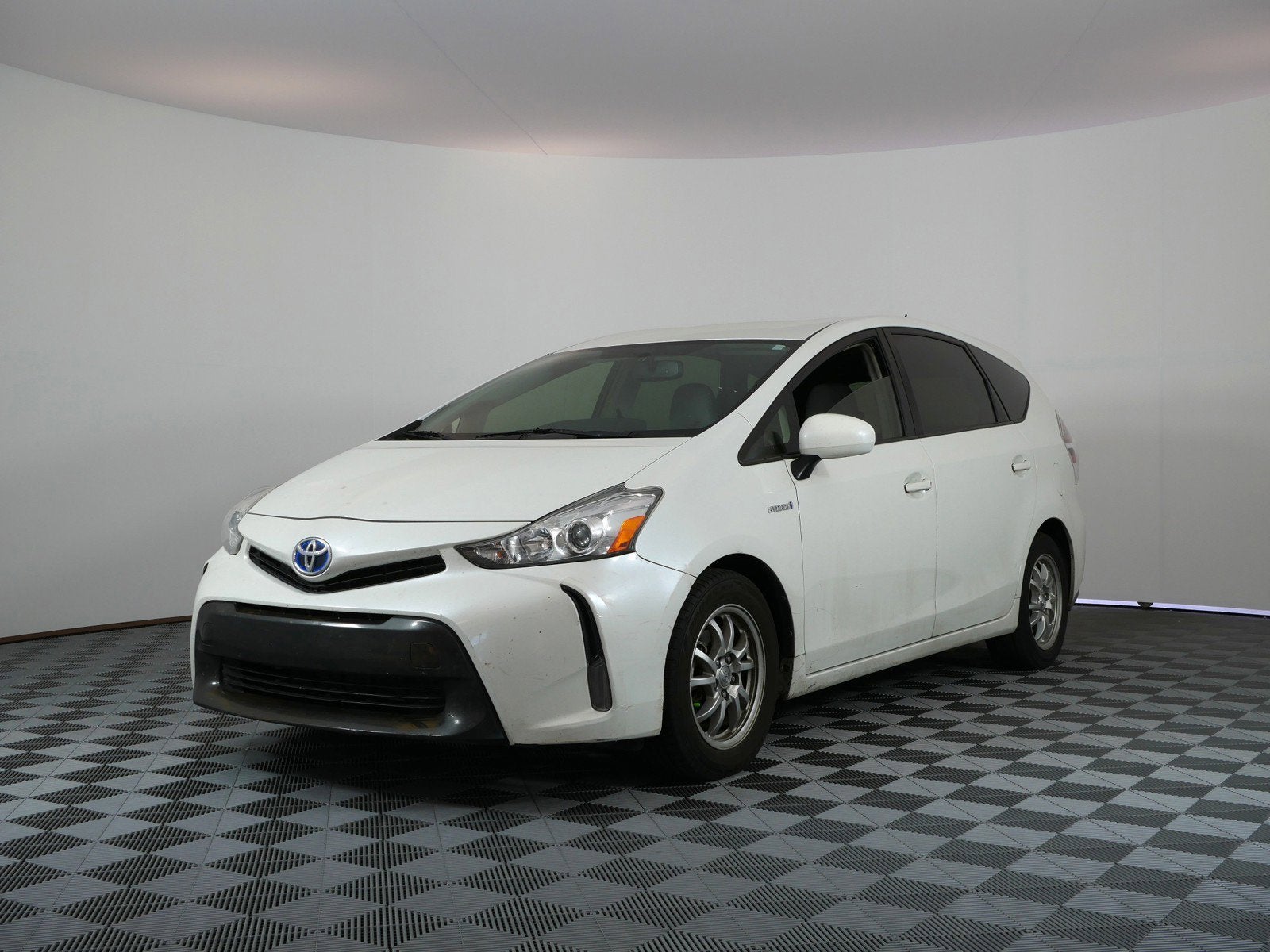 2017 Toyota Prius v Four *1-OWNER*