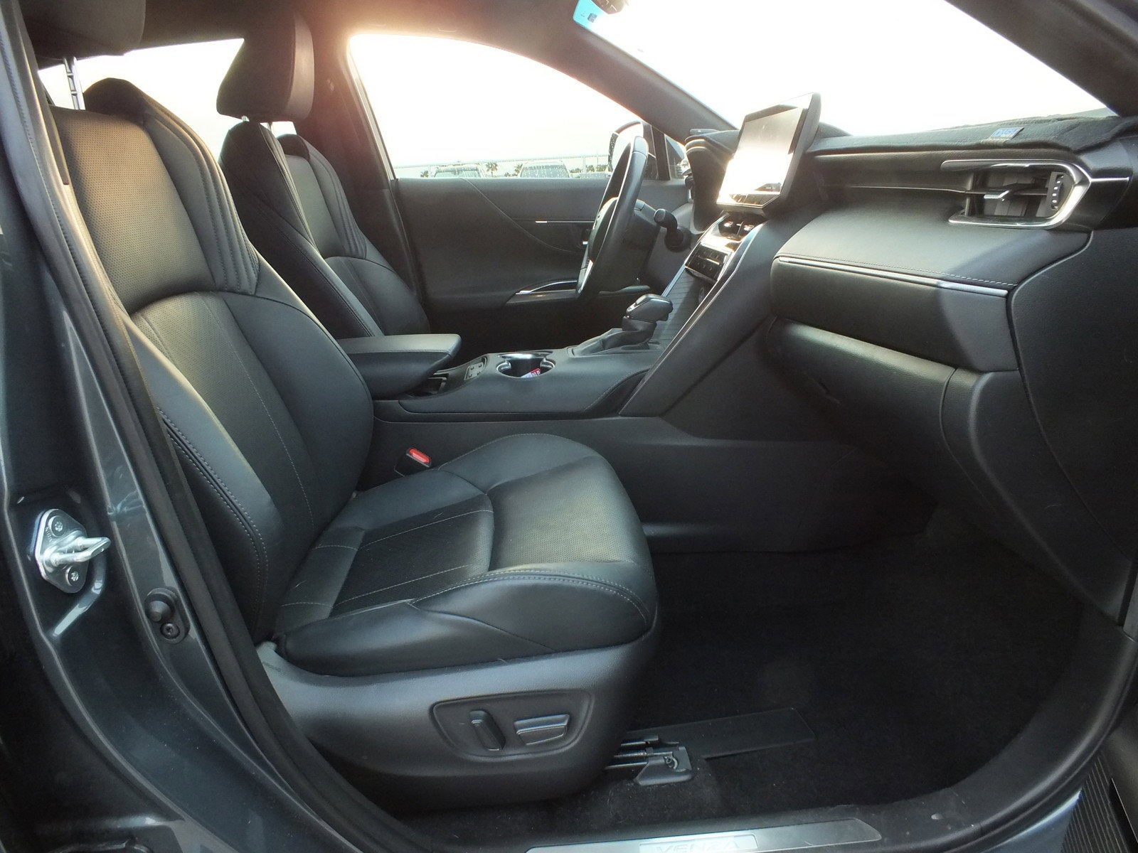 2021 Toyota Venza Limited Hybrid AWD *CLEAN CARFAX!*