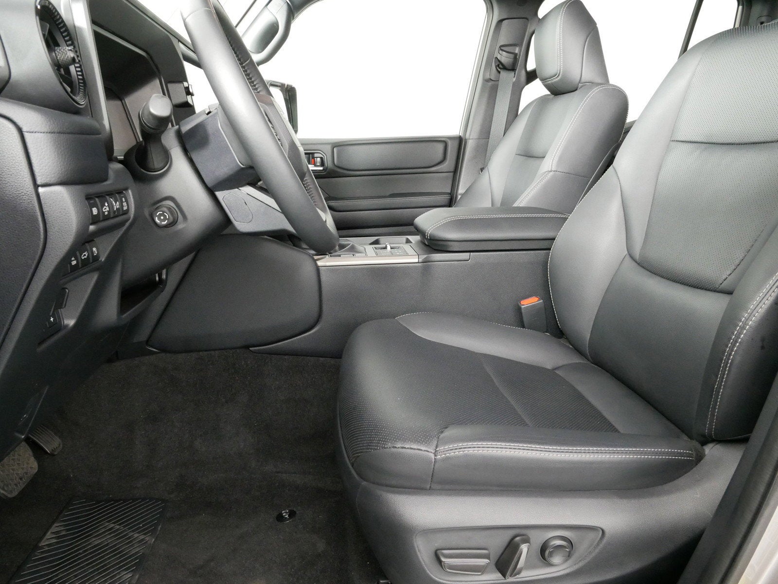 2025 Toyota Land Cruiser Base 4WD Hybrid *1-OWNER! LOW MILES!*