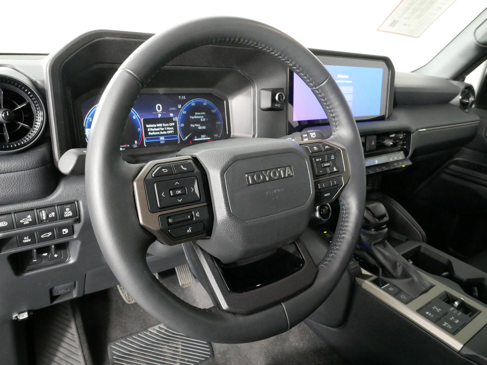 2025 Toyota Land Cruiser Base 4WD Hybrid *1-OWNER! LOW MILES!*