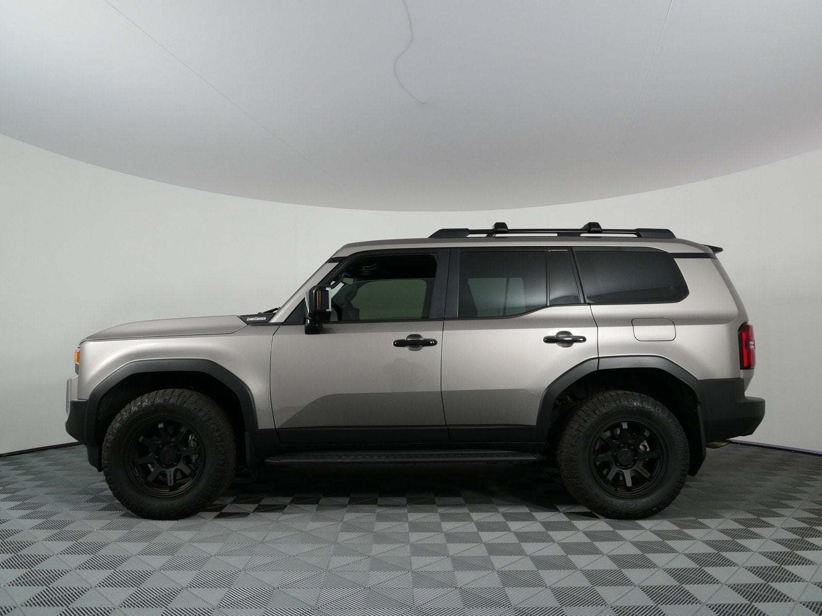 2024 Toyota Land Cruiser Base Hybrid 4WD *1-OWNER! LOW MILES!*