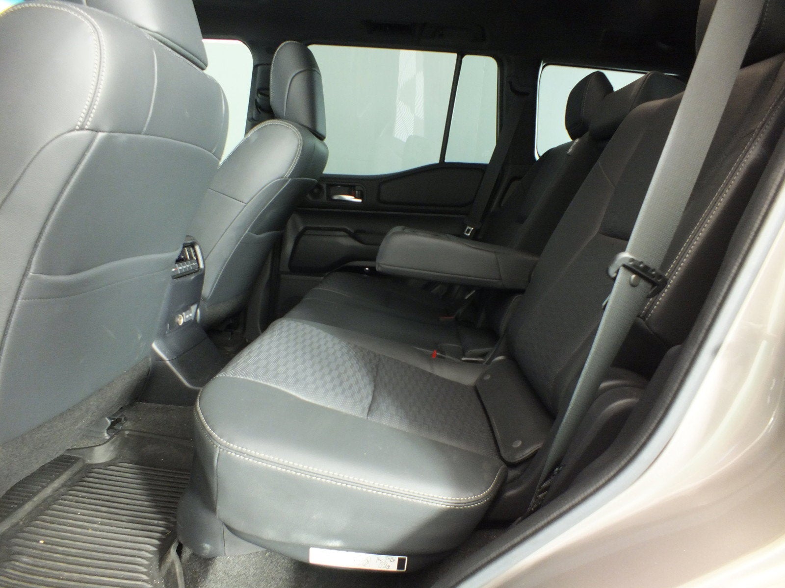 2024 Toyota Land Cruiser Base Hybrid 4WD *1-OWNER!*