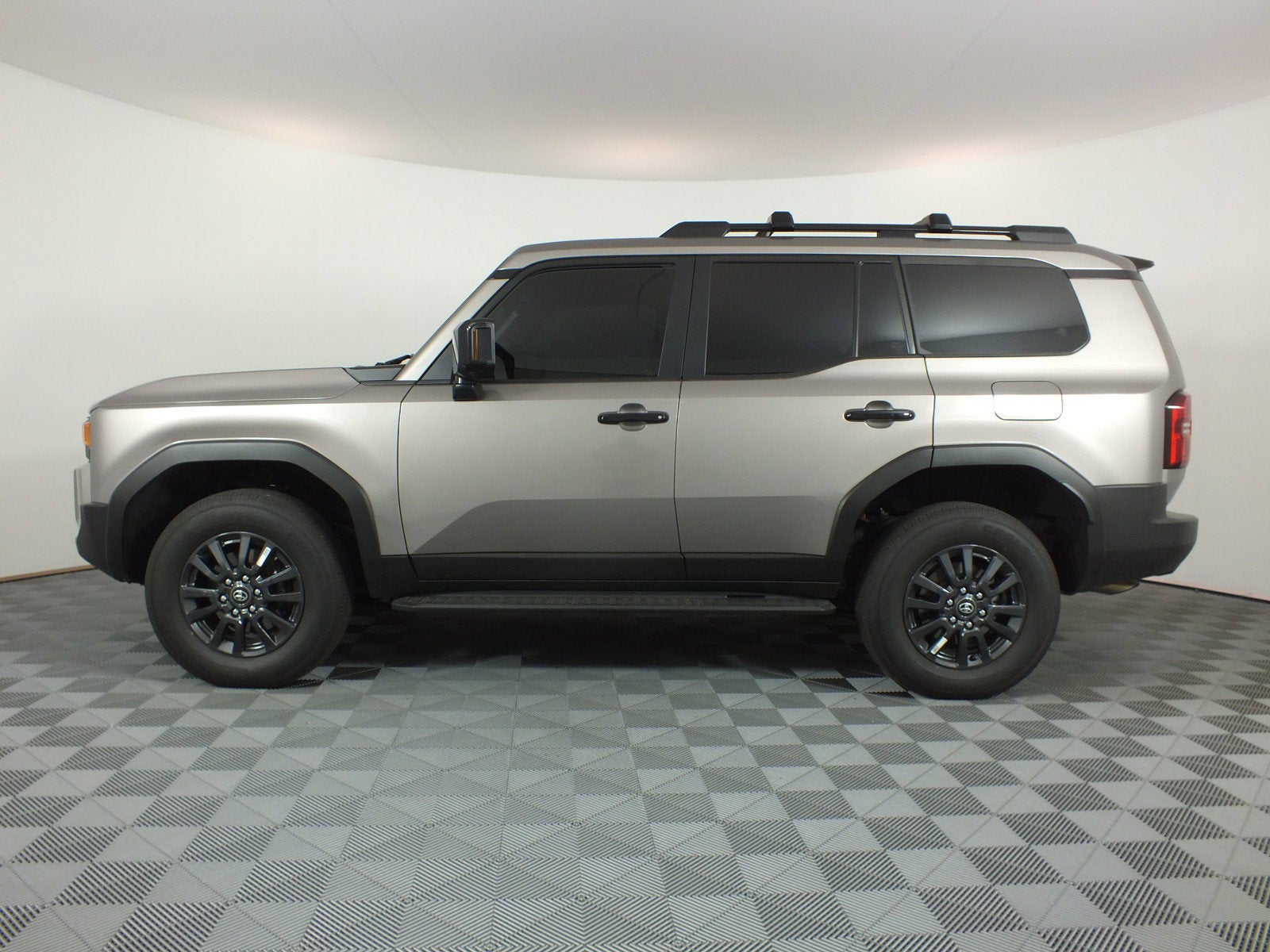 2024 Toyota Land Cruiser Base Hybrid 4WD *1-OWNER!*