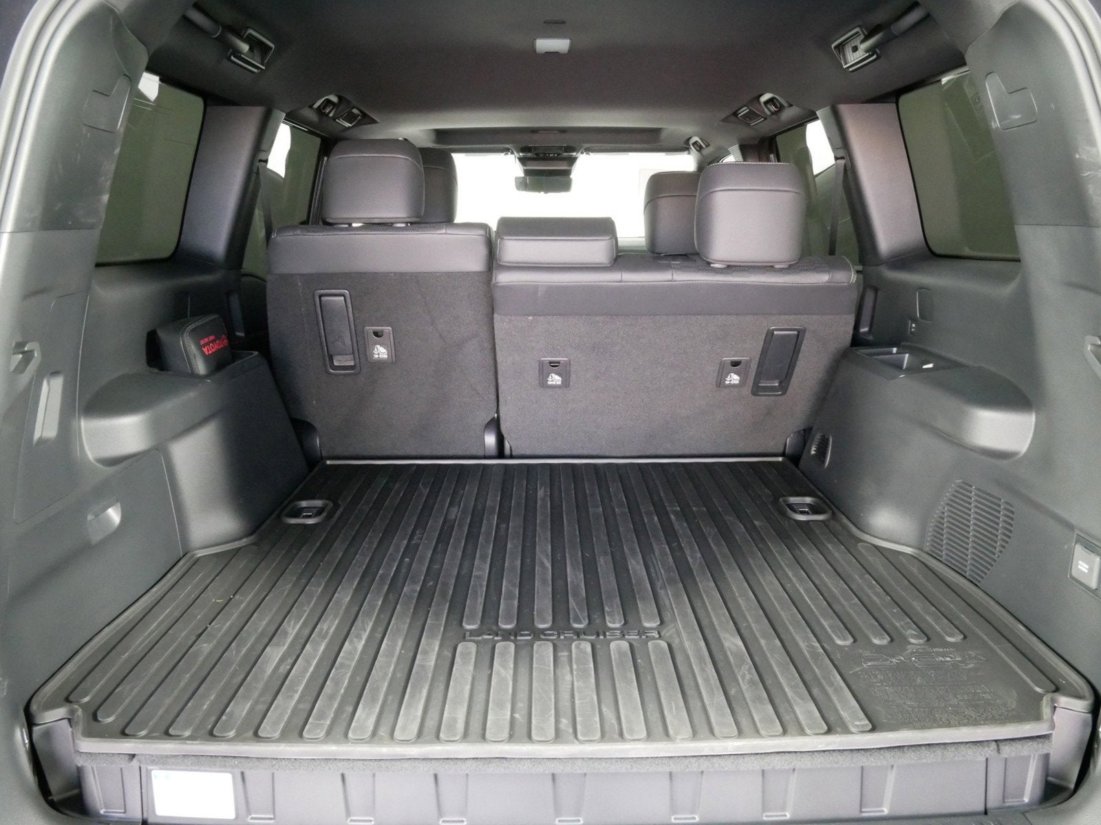 2025 Toyota Land Cruiser Base Hybrid 4WD *UNDER 20K MILES*