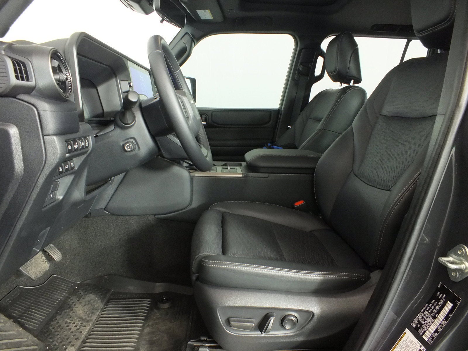 2025 Toyota Land Cruiser Base Hybrid 4WD *1-OWNER! UNDER 20K MILES*